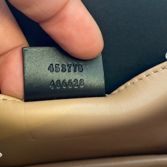 Gucci Bee 🐝 leather bag with pearls… - Picture 7 of 10